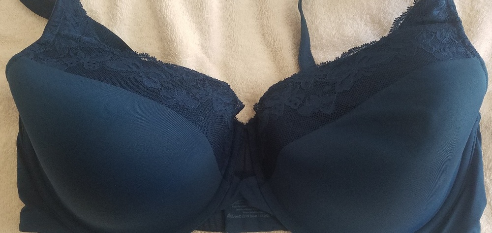 Woman's Olga Bra underwire Teal color